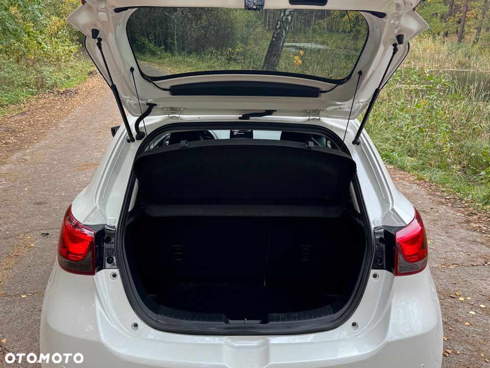 Mazda 2 - 7