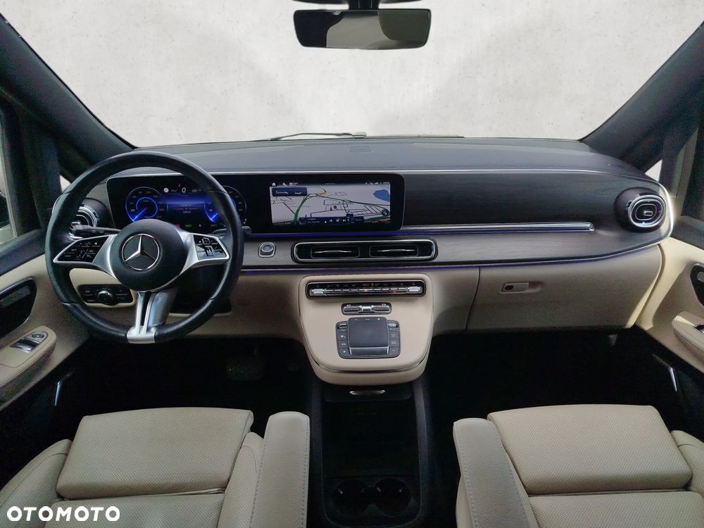 Mercedes-Benz EQV - 13