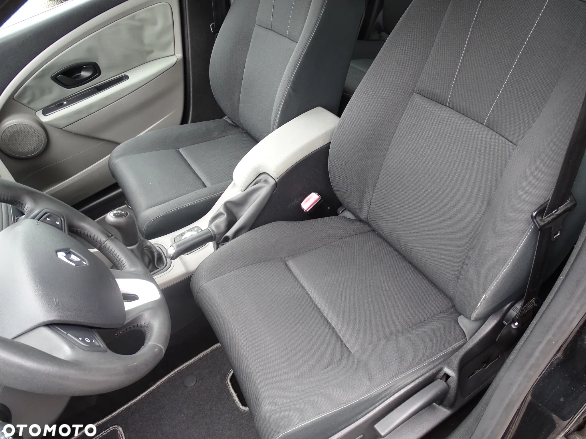 Renault Megane 1.6 16V 100 TomTom Edition - 24