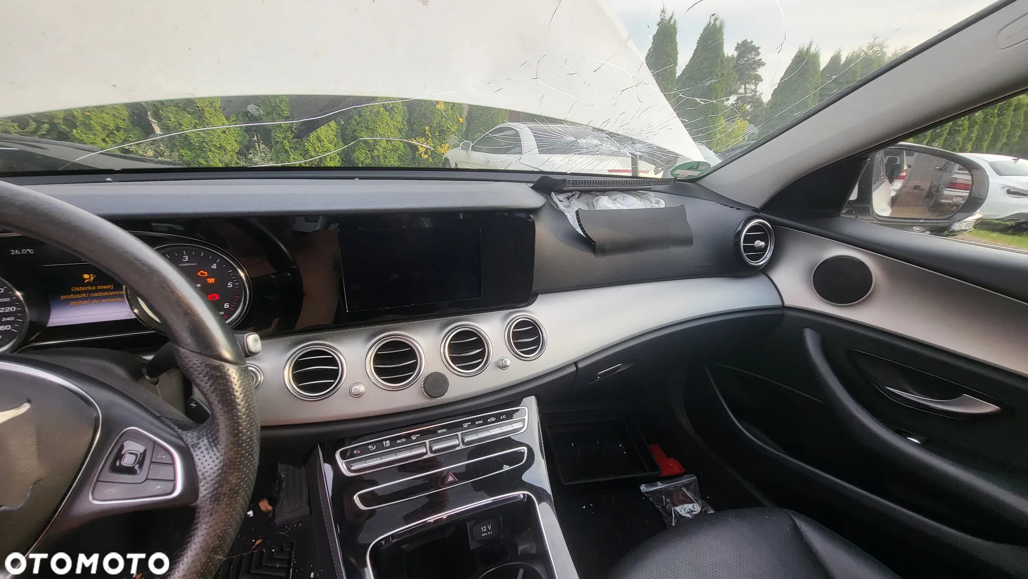 Mercedes-Benz Klasa E 220 d 4Matic T 9G-TRONIC - 31
