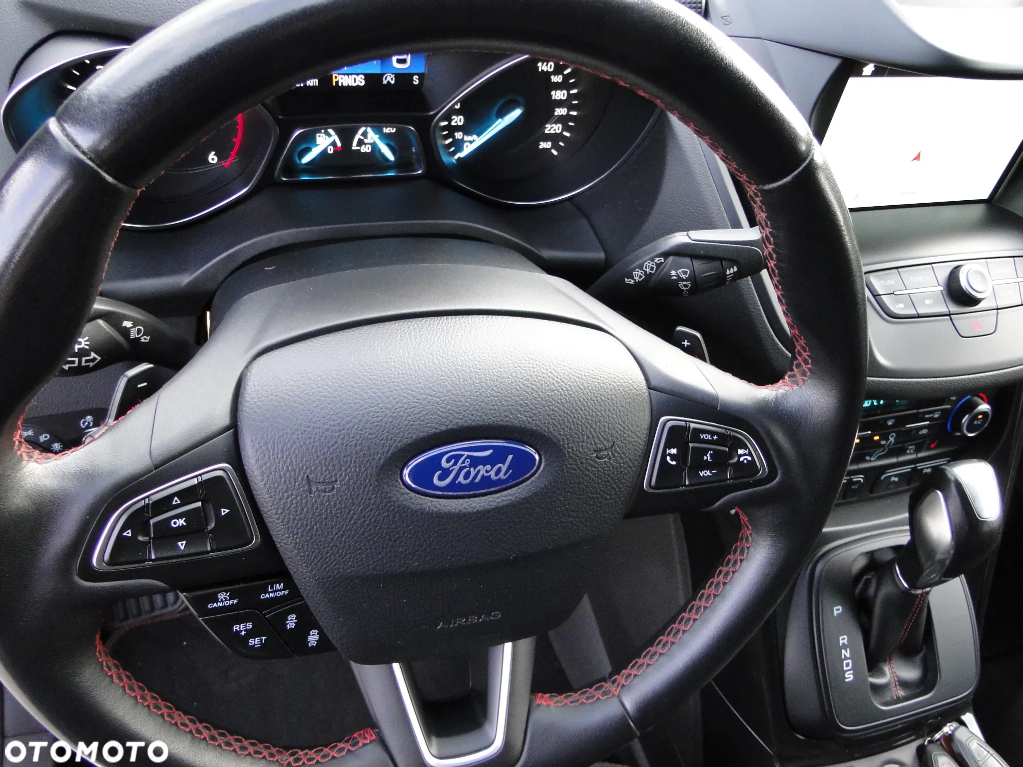 Ford Kuga 2.0 TDCi AWD ST-Line Black - 12