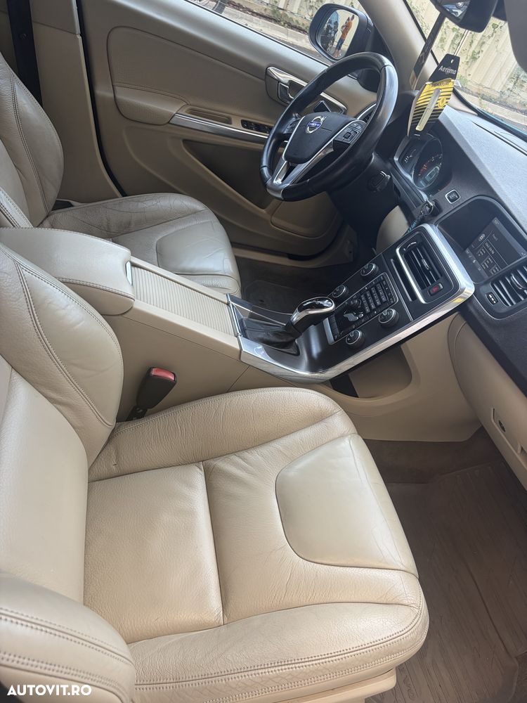 Volvo S60 T6 AWD Summum - 26