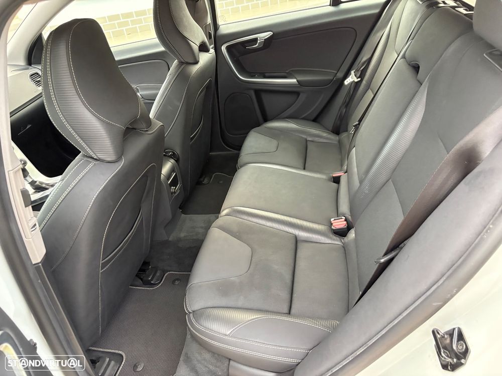 Volvo V60 1.6 D2 Drive R-Design Start/Stop - 10