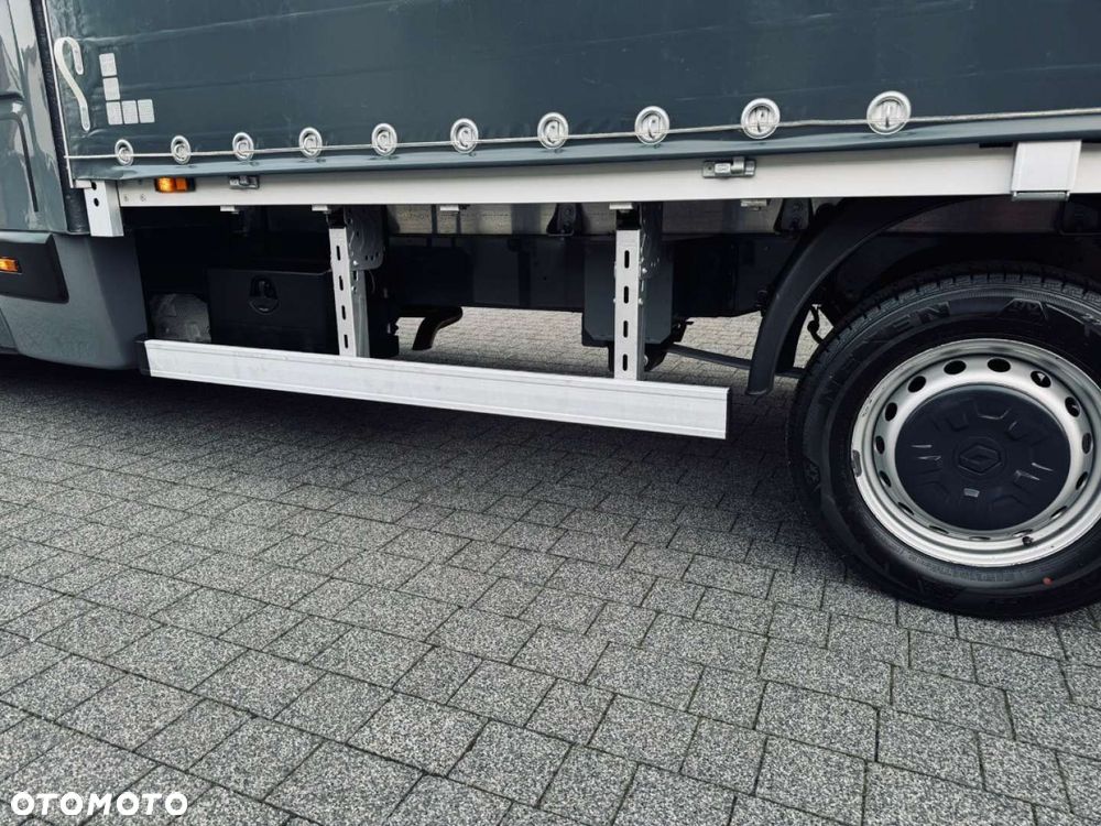 Renault Master Nowa Sztuka Salon Polska - 21