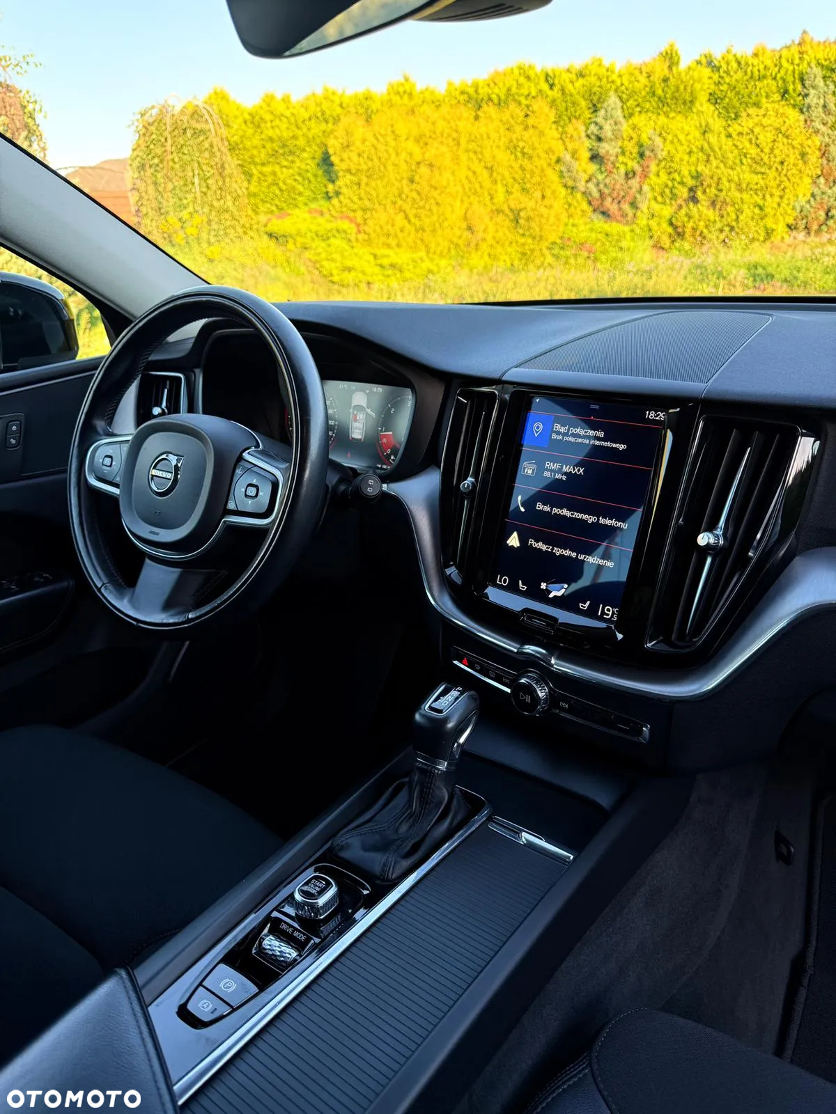 Volvo XC 60 D4 Geartronic Momentum Pro - 21