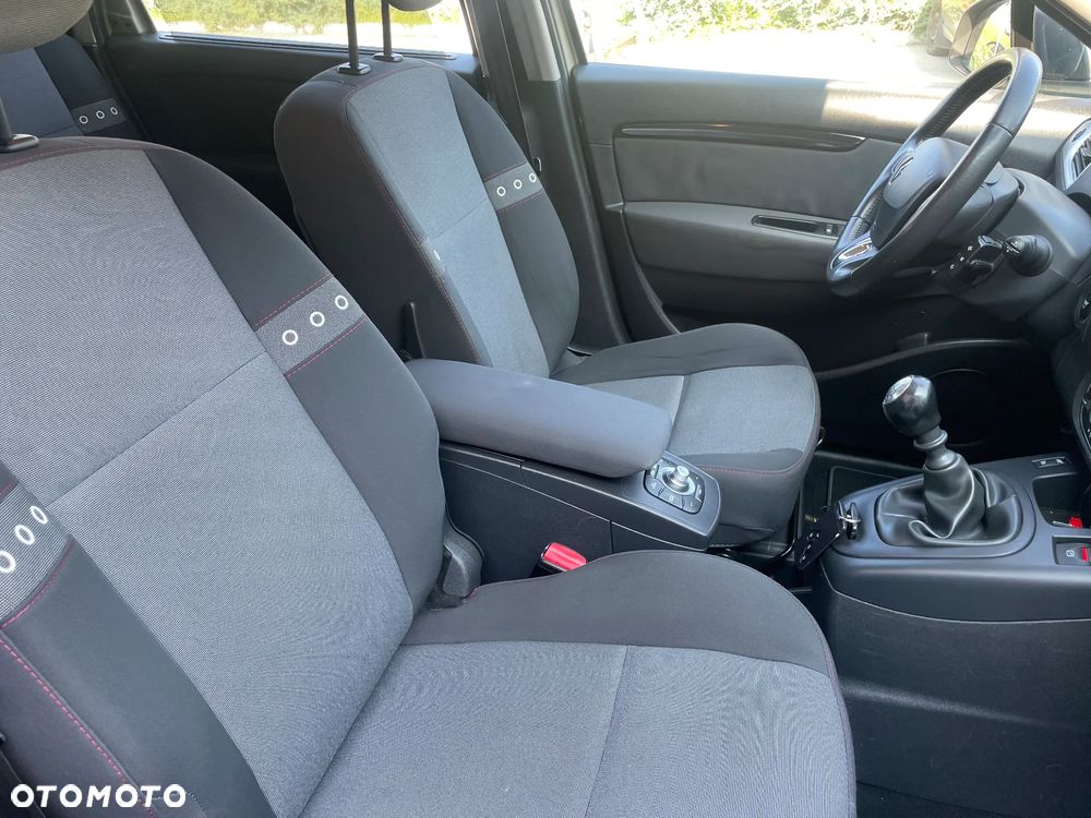 Renault Scenic ENERGY TCe 130 BOSE EDITION - 23