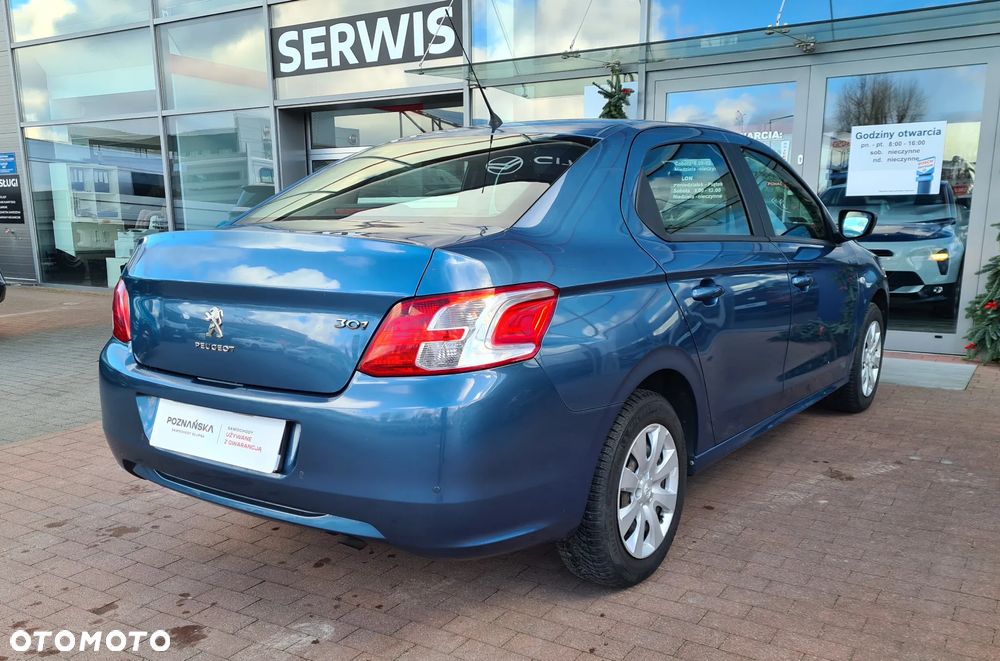 Peugeot 301 1.2 Pure Tech Access - 6