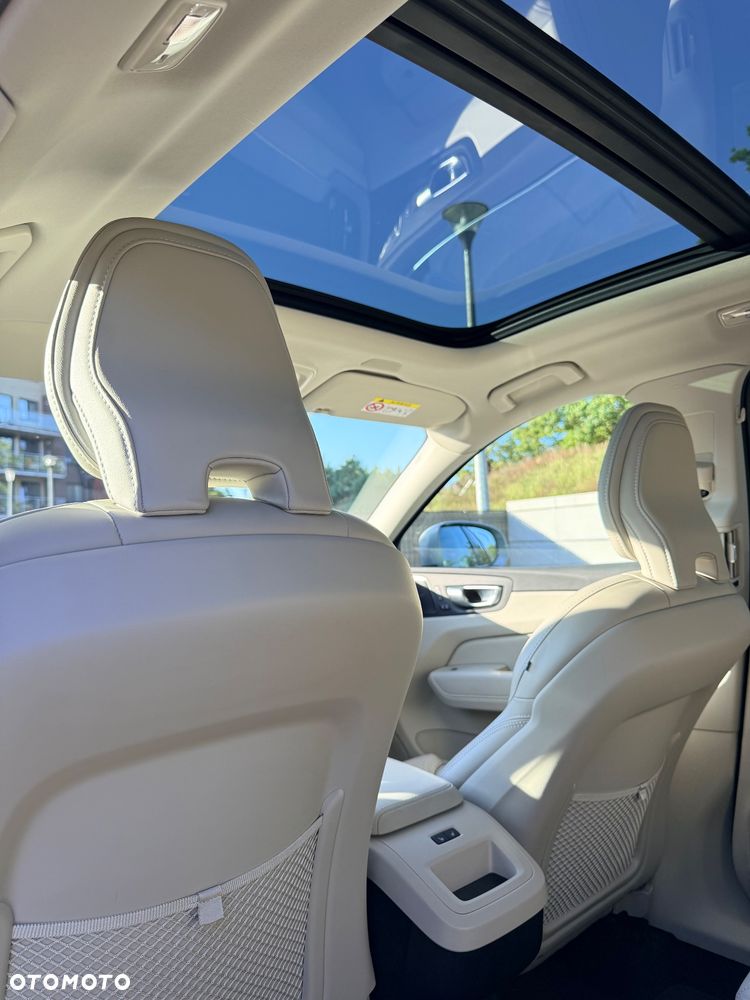 Volvo XC 60 - 1