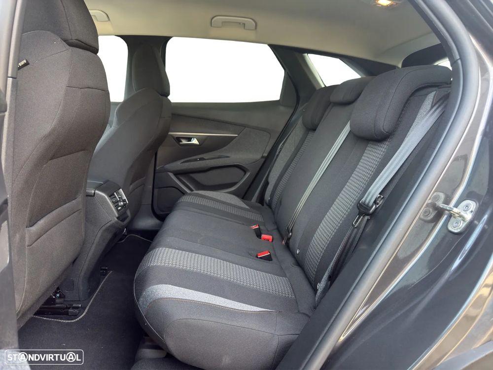 Peugeot 3008 PureTech 130 Stop & Start GPF EAT8 Active - 11