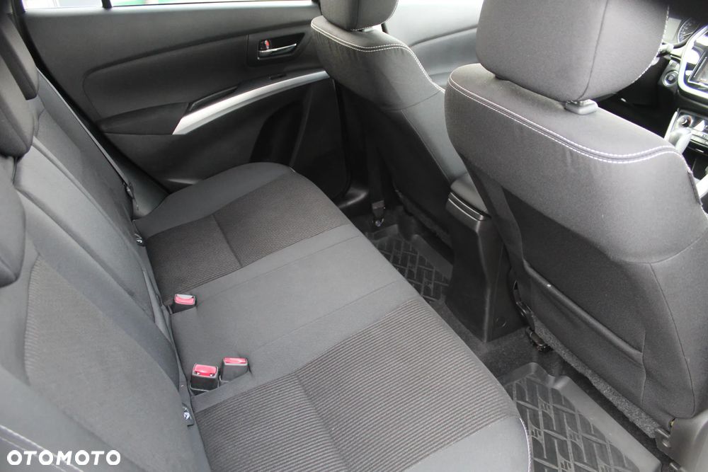 Suzuki SX4 S-Cross 1.0 T Premium - 15