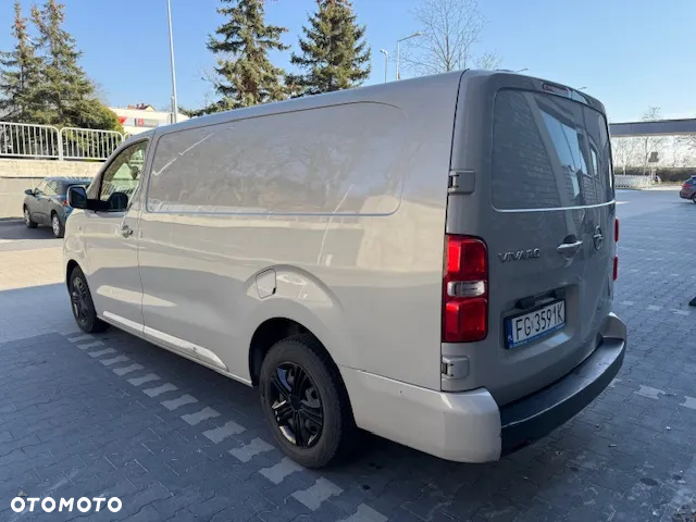 Opel Vivaro - 8