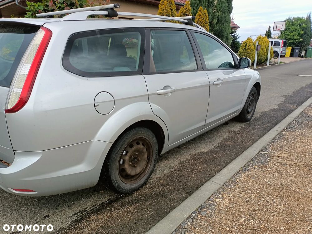 Ford Focus SW 1.6 Ti-VCT Style+ - 2