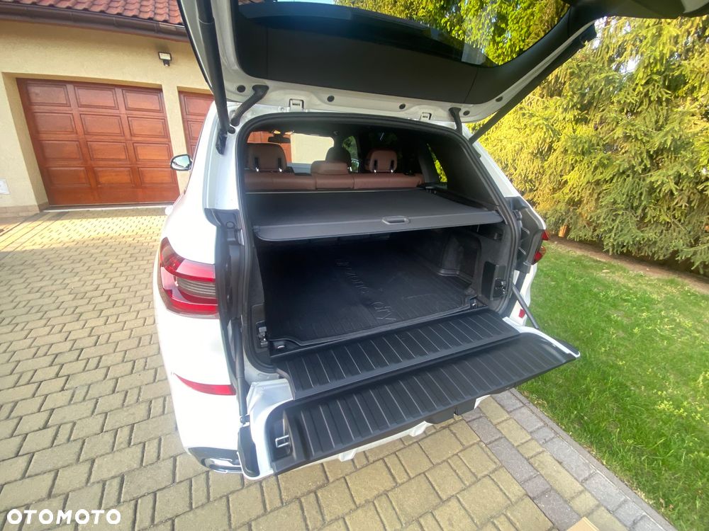 BMW X5 xDrive40i - 12
