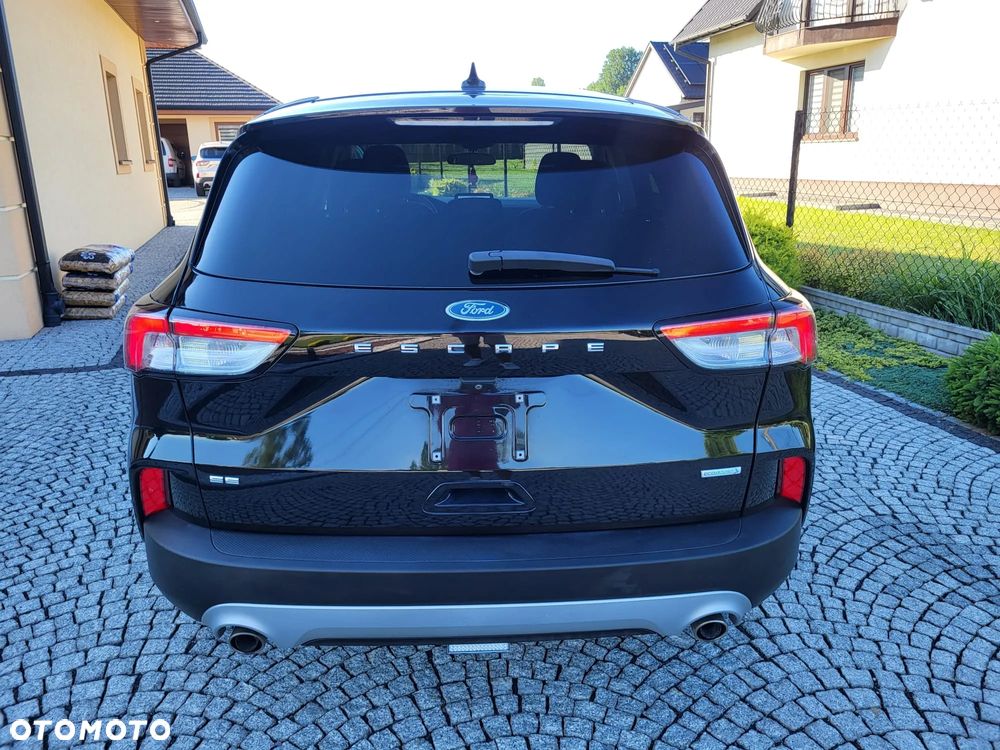 Ford Kuga - 25