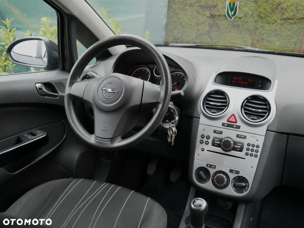Opel Corsa 1.4 16V Edition - 24