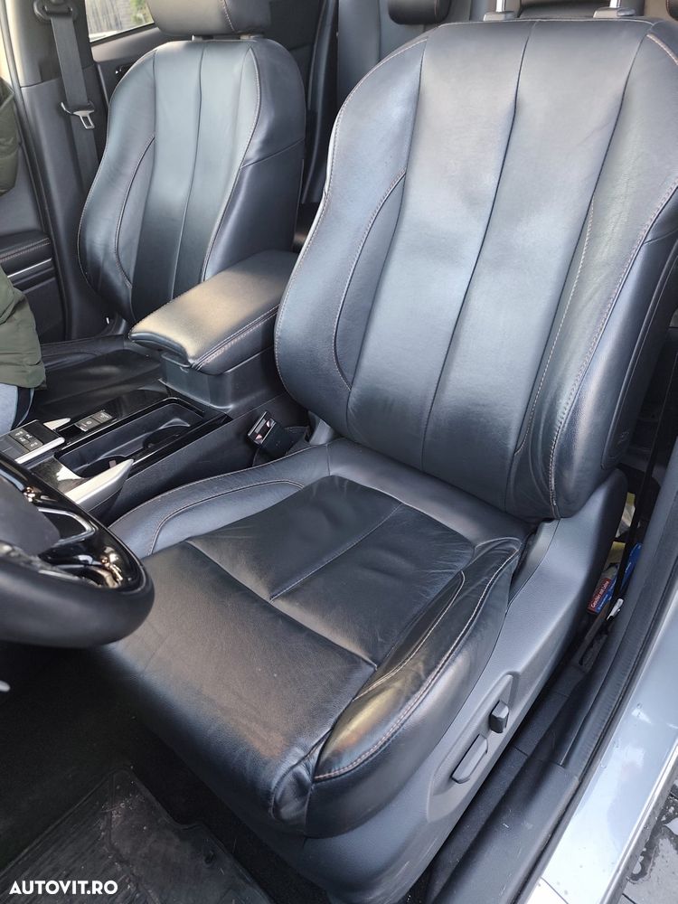 Mitsubishi Eclipse-Cross 1.5-litre 16-valve DOHC MIVEC 4X4 Instyle+ Aut. - 12