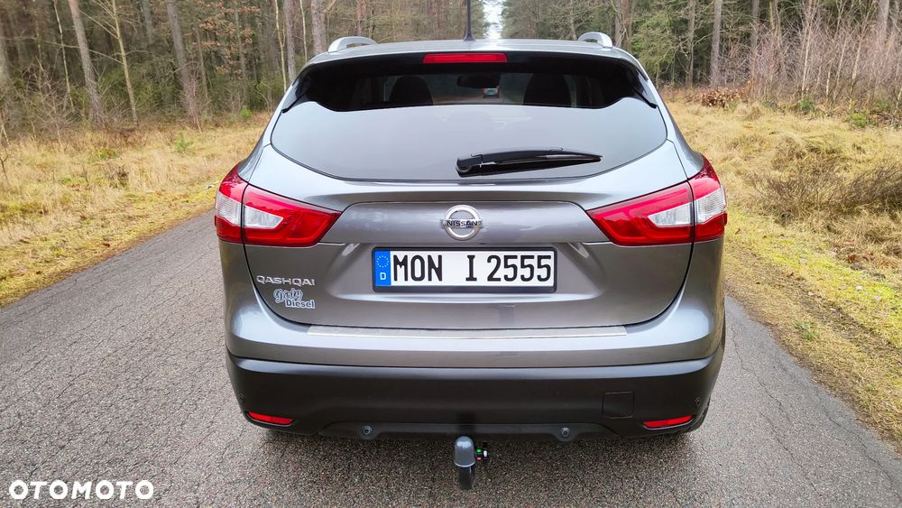 Nissan Qashqai 1.6 dCi Xtronic TEKNA+ - 10