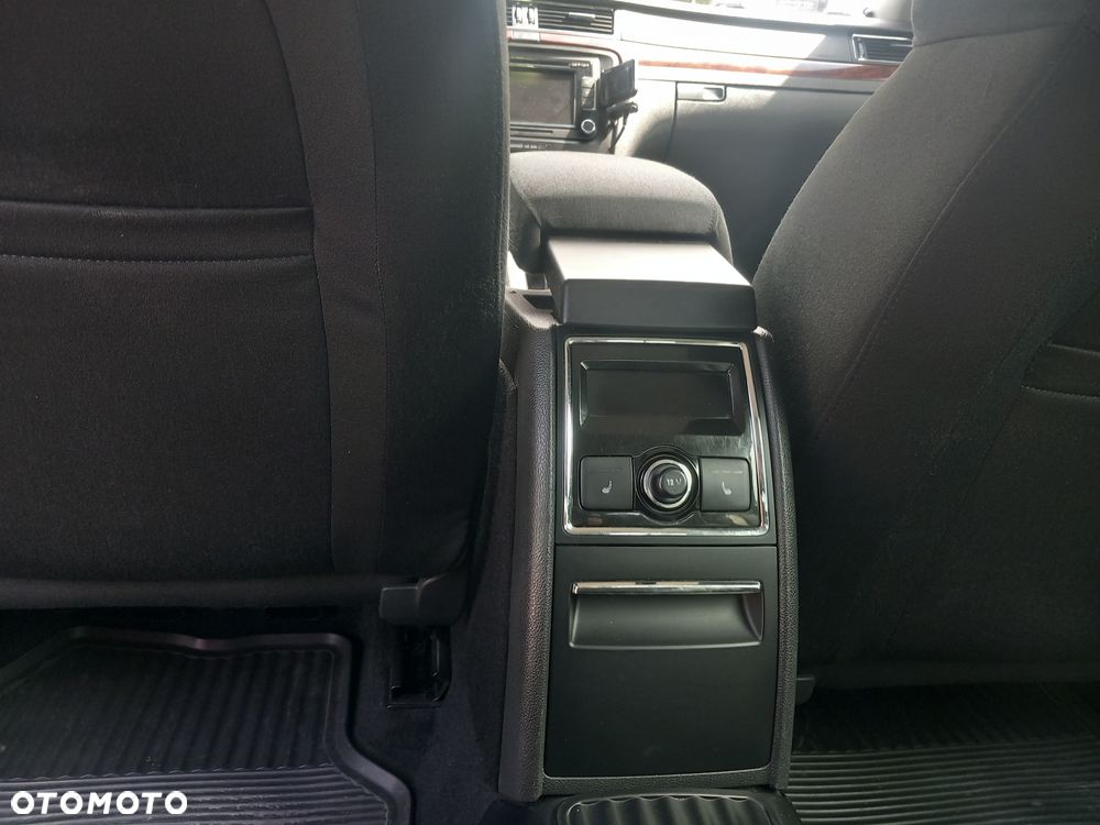 Skoda Superb 2.0 TDI Ambition - 11