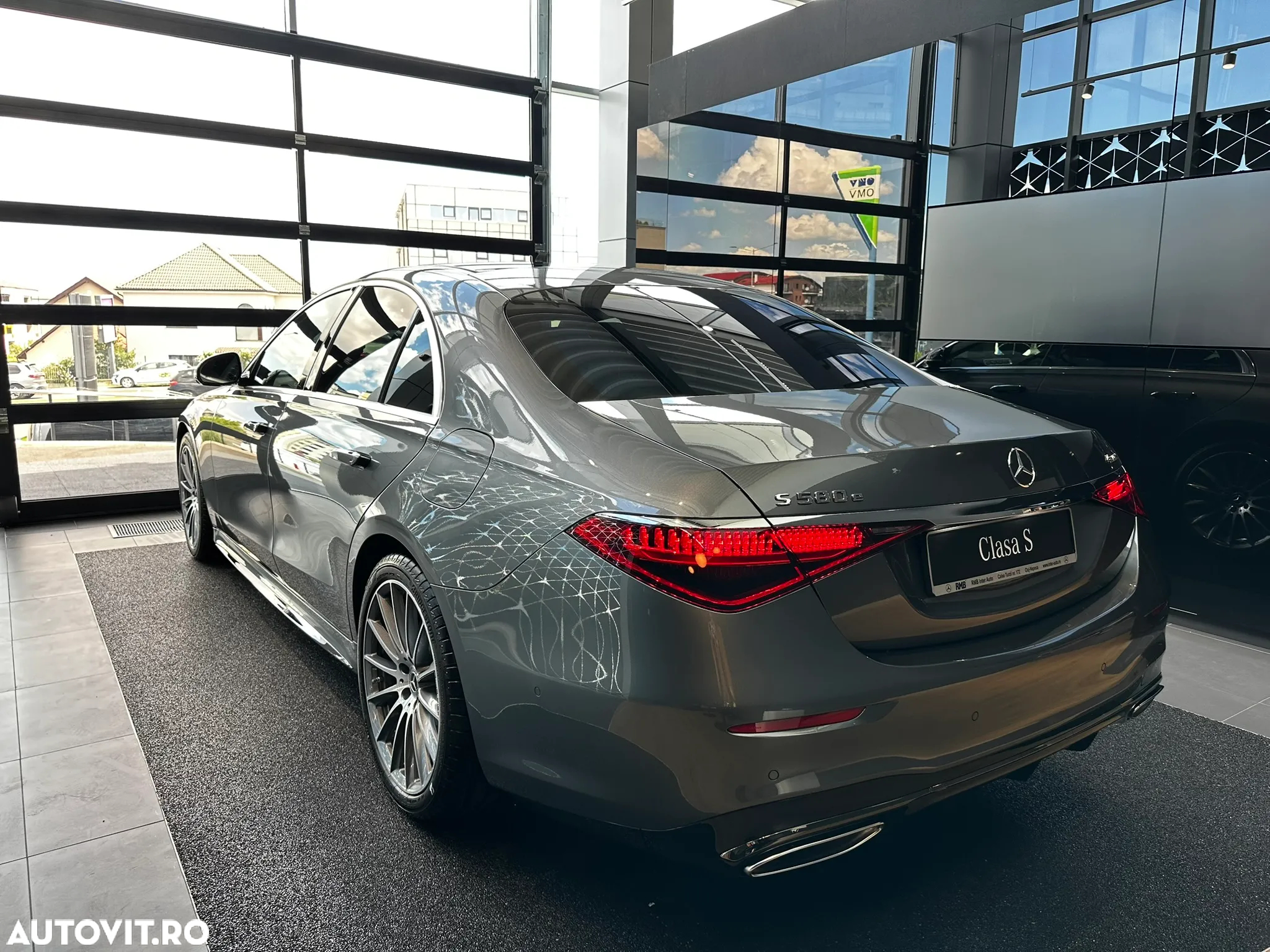 Mercedes-Benz S - 6