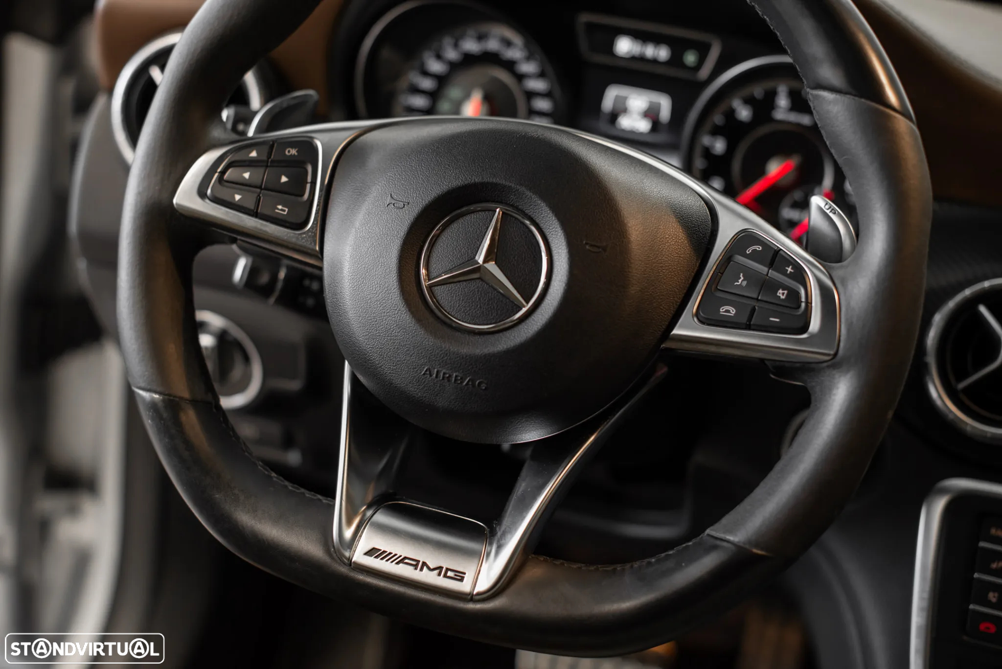 Mercedes-Benz CLA 45 AMG Shooting Brake 4-Matic - 11