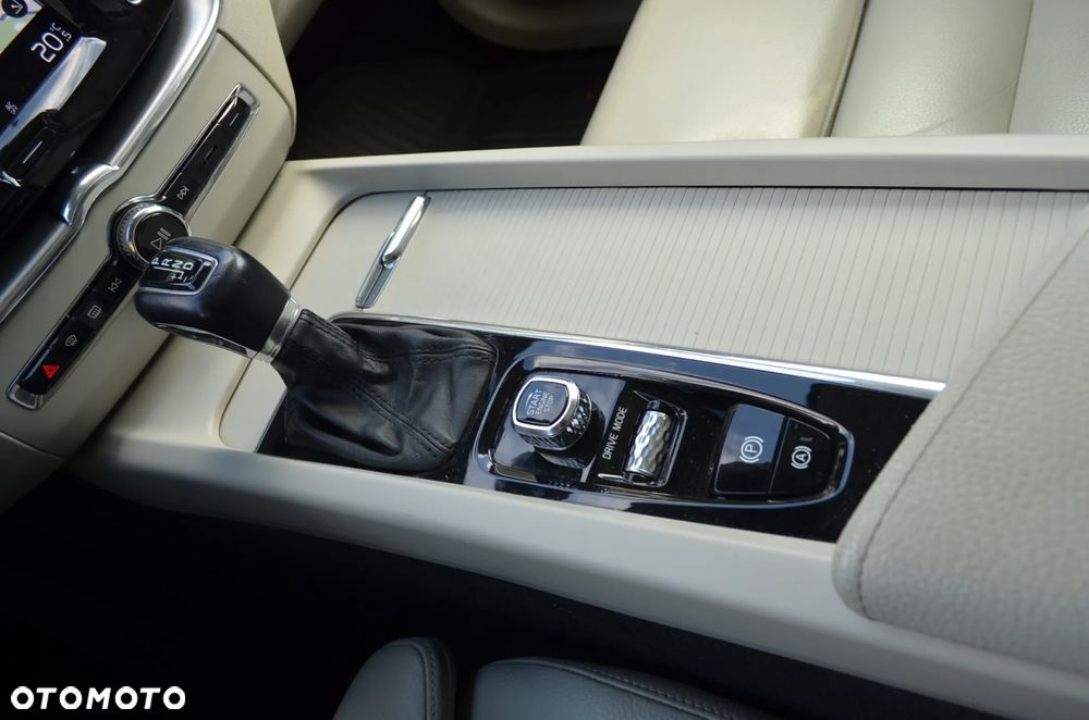 Volvo XC 60 - 9