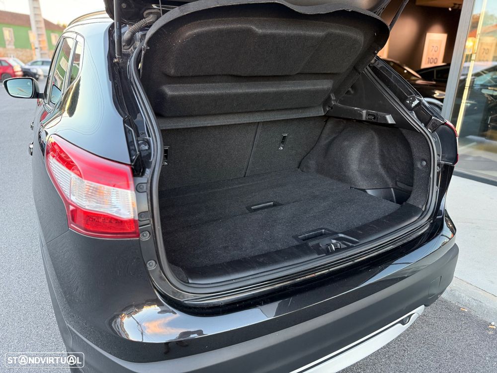 Nissan Qashqai 1.5 dCi N-Connecta 18 - 6