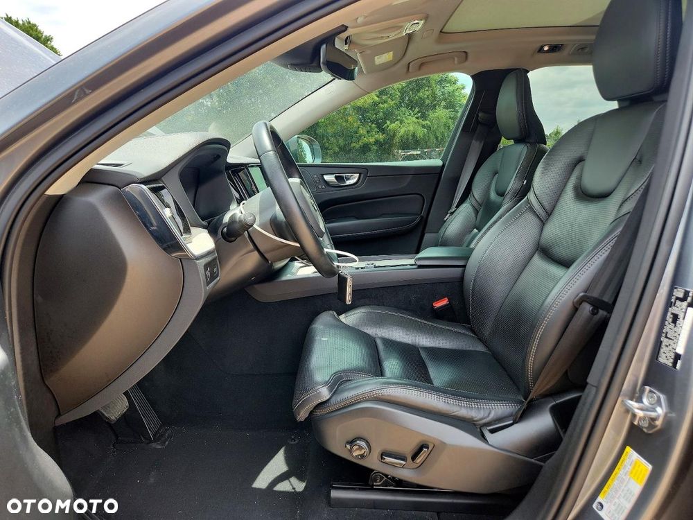 Volvo XC 60 T5 AWD Inscription - 8
