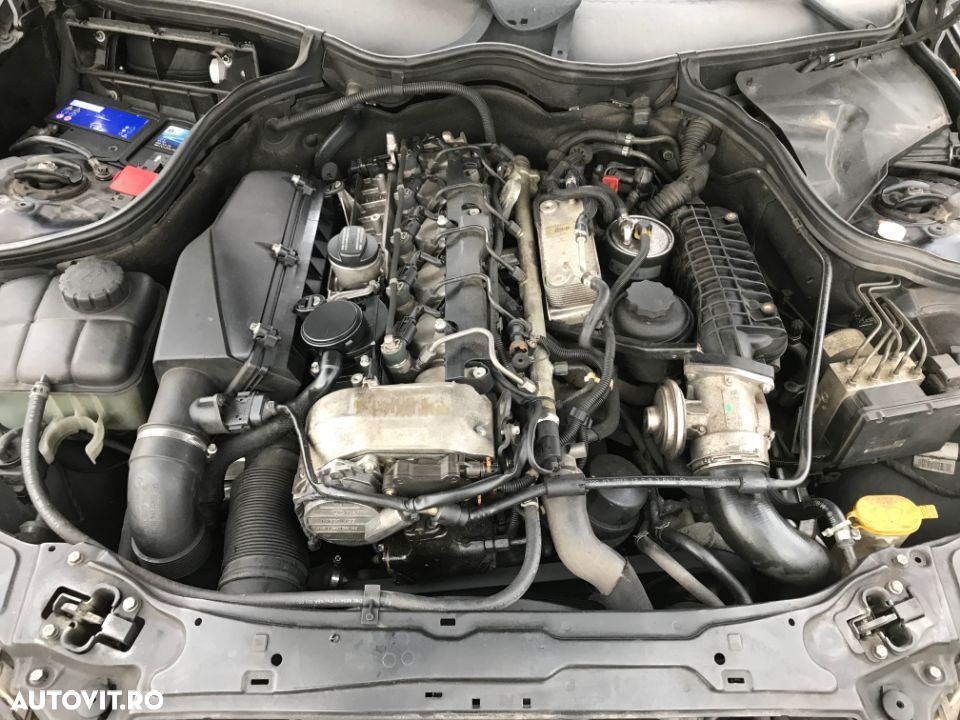 Dezmembrez piese Mercedes C-classe Class 2003 - 7