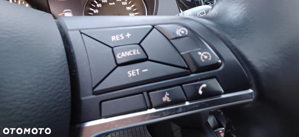 Nissan Qashqai 1.3 DIG-T N-WAY - 18