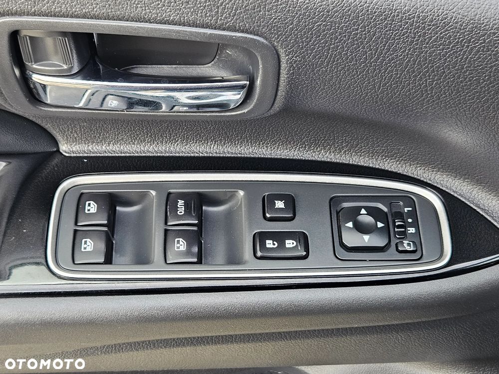 Mitsubishi Outlander 2.0 City Style 2WD - 35