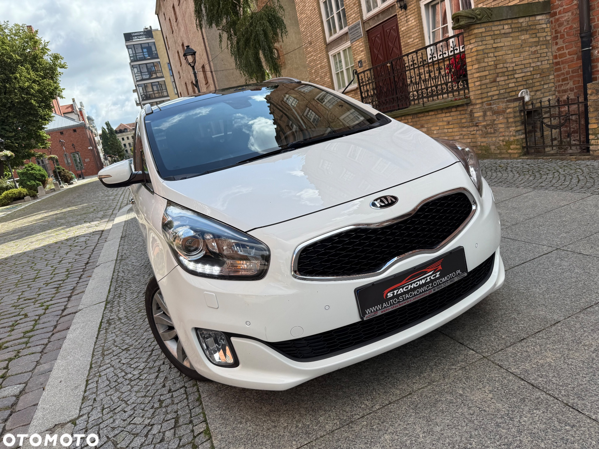 Kia Carens 1.7 CRDi L 7os - 17
