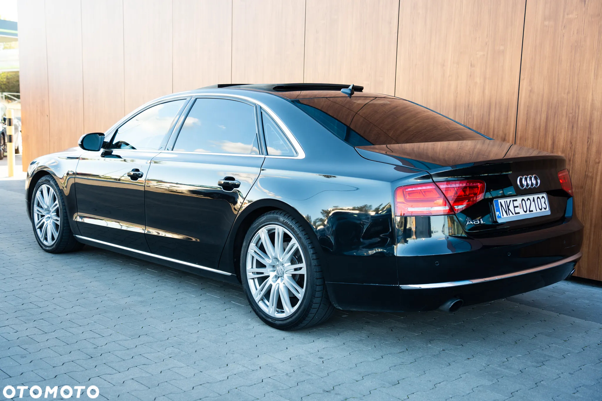 Audi A8 - 4