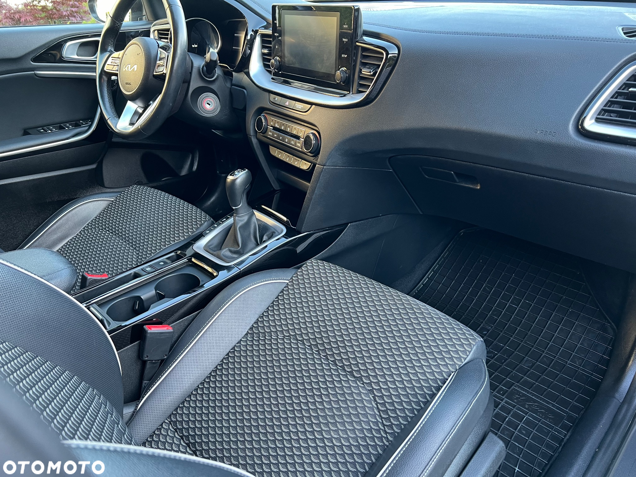 Kia Ceed 1.5 T-GDI L - 14
