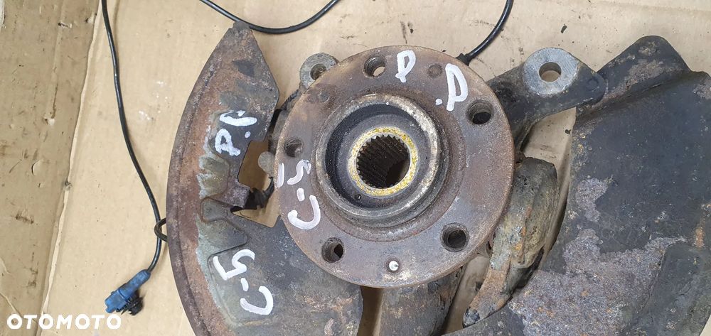 Zwrotnica piasta prawy przód przednia prawa Citroen C5 III 2.0 HDI - 8