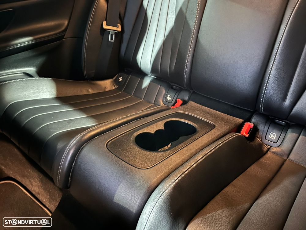 Mercedes-Benz E 220 d Aut. - 31