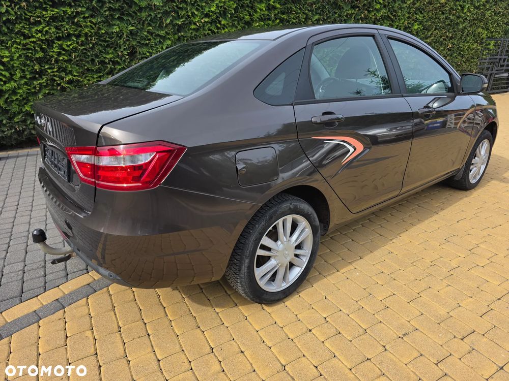 Lada Inny - 6
