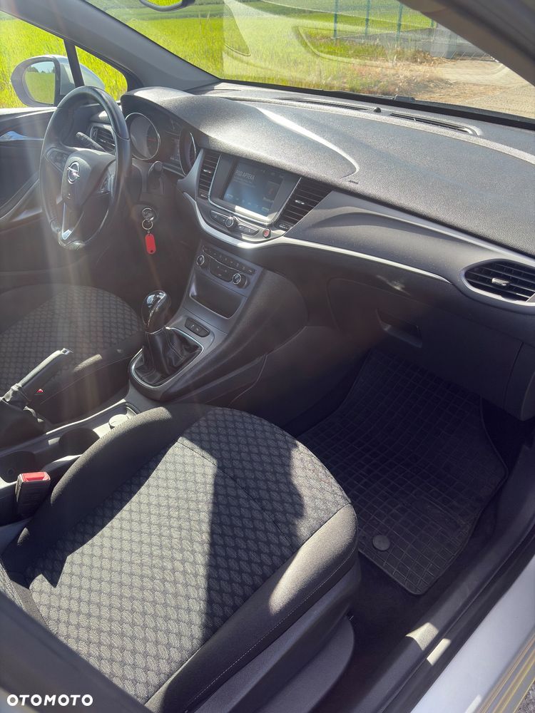 Opel Astra 1.6 CDTI Cosmo - 31