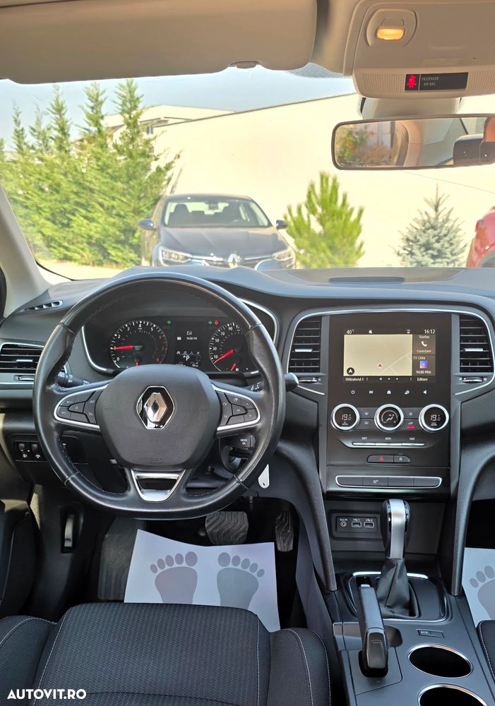 Renault Megane TCe 140 EDC GPF Zen - 16