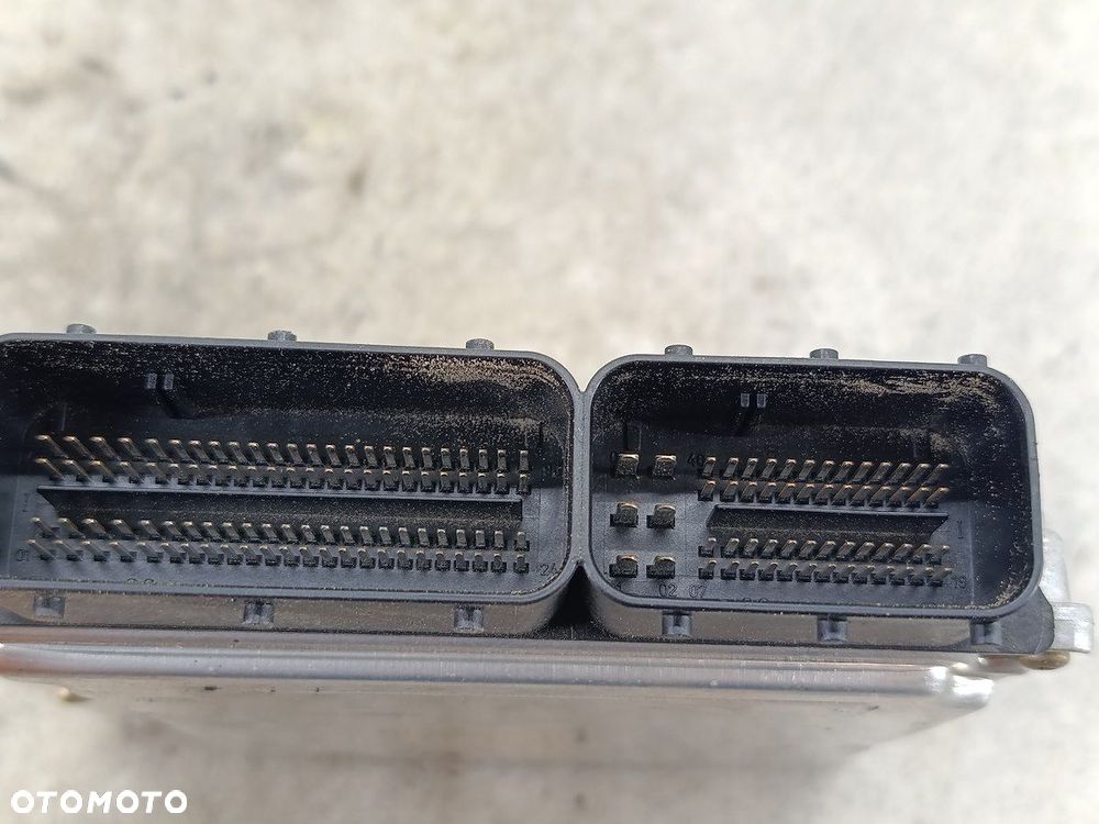 KOMPUTER, STEROWNIK BMW 3 E46 FL 7792024 0281010565  BOSCH 2.0 D - 8