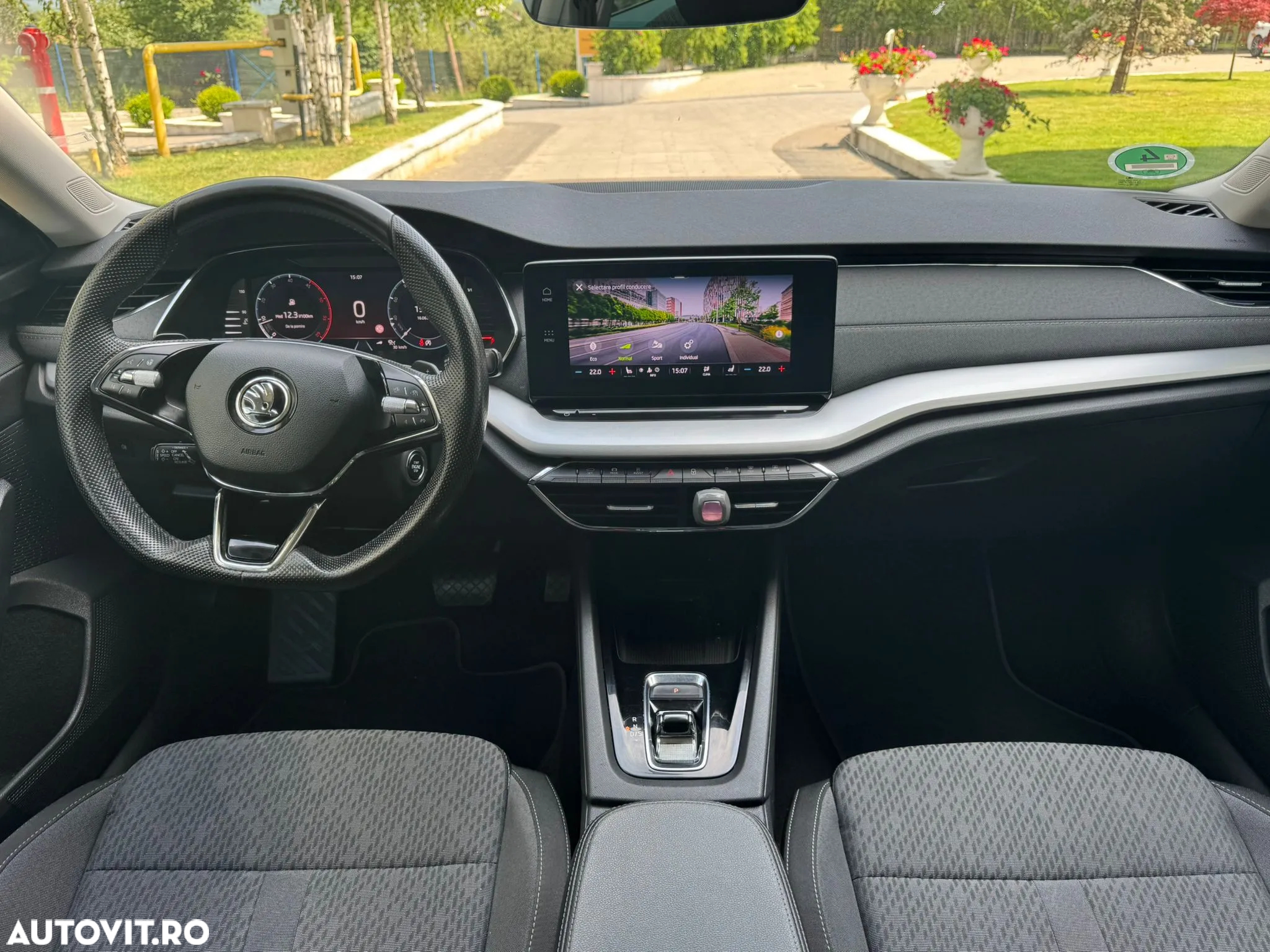Skoda Octavia 2.0 TDI DSG Style - 10