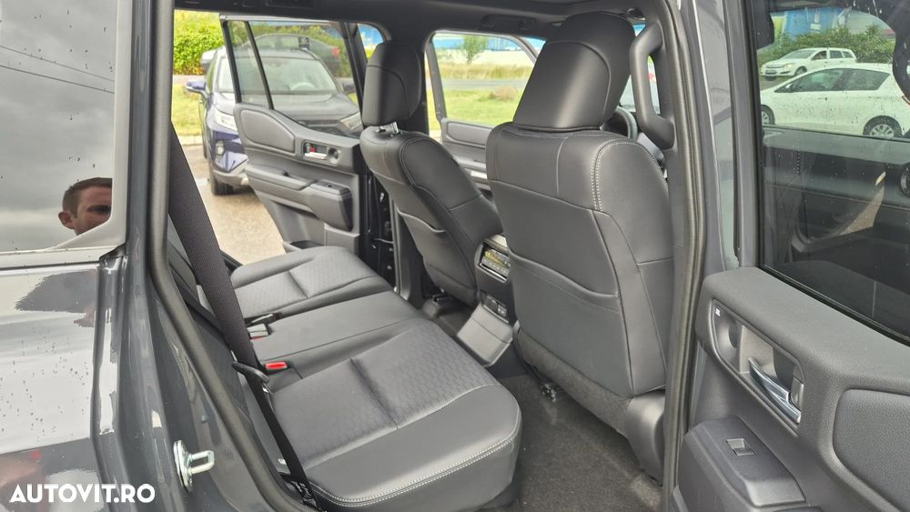 Toyota Land Cruiser 250 2.8l D-4D 204 CP A/T 7 locuri Luxury - 10
