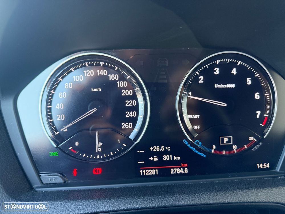 BMW 118 i Pack M Auto - 36