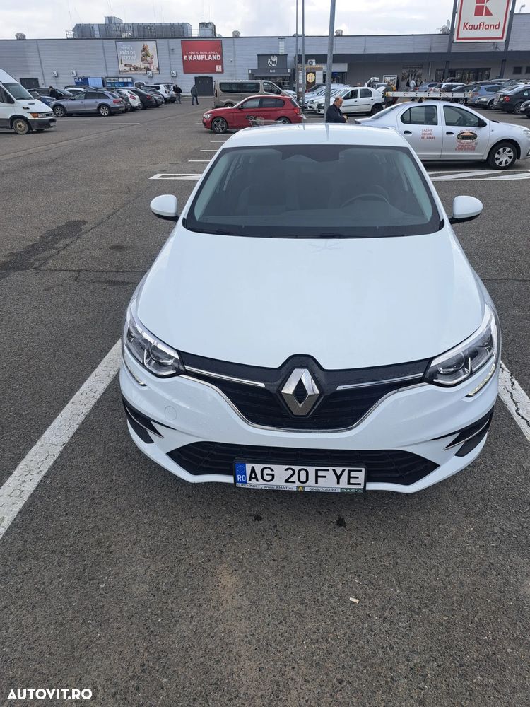 Renault Megane TCe 140 GPF Equilibre - 9