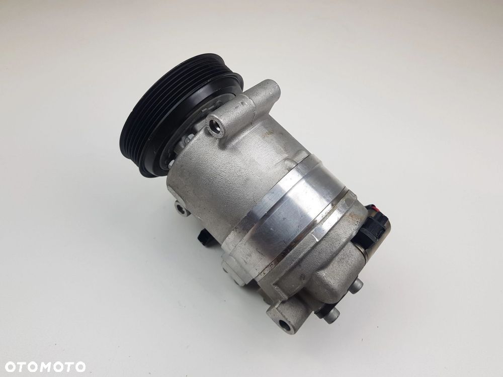 Kompresor Sprężarka klimatyzacji Volkswagen Audi 140302 - 5