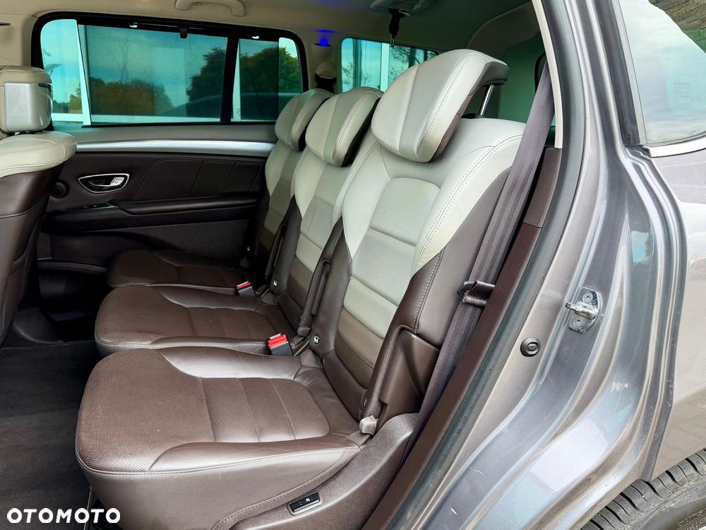 Renault Espace 1.6 dCi Energy Initiale Paris EDC - 31