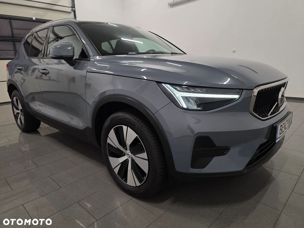 Volvo XC 40 B3 B DKG Ultra Dark - 1