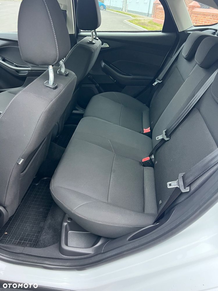 Ford Focus 1.0 EcoBoost Trend - 9