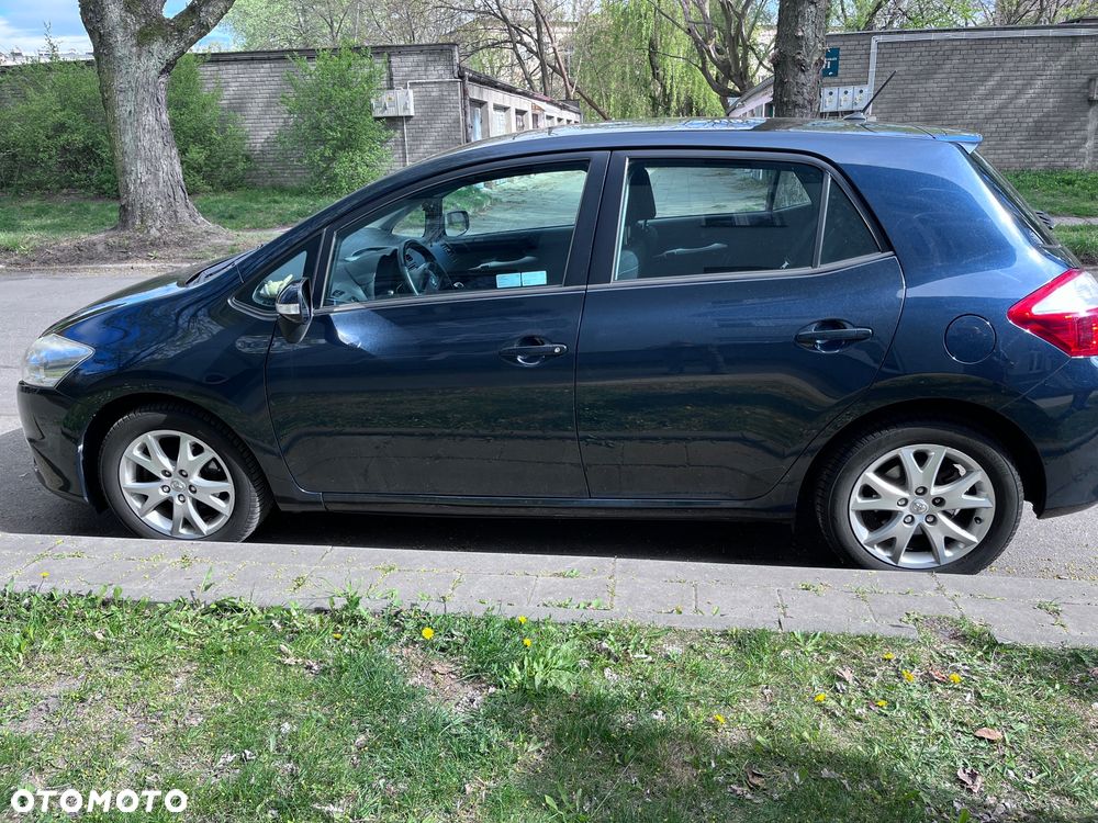 Toyota Auris 1.6 Premium - 7
