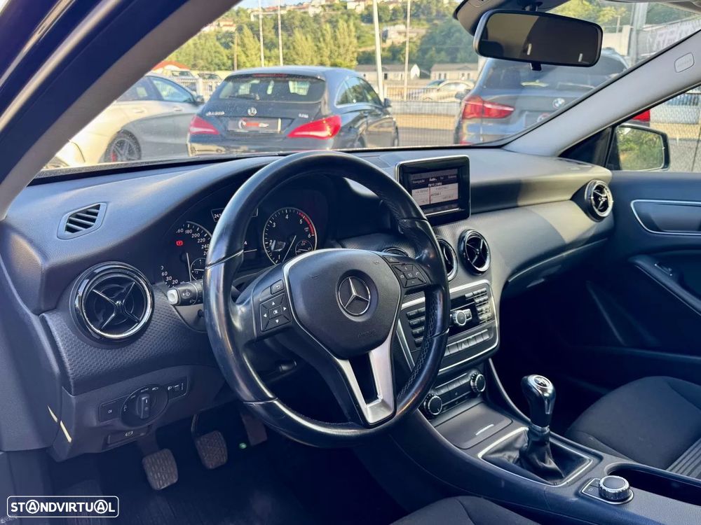 Mercedes-Benz A 180 d Style - 9