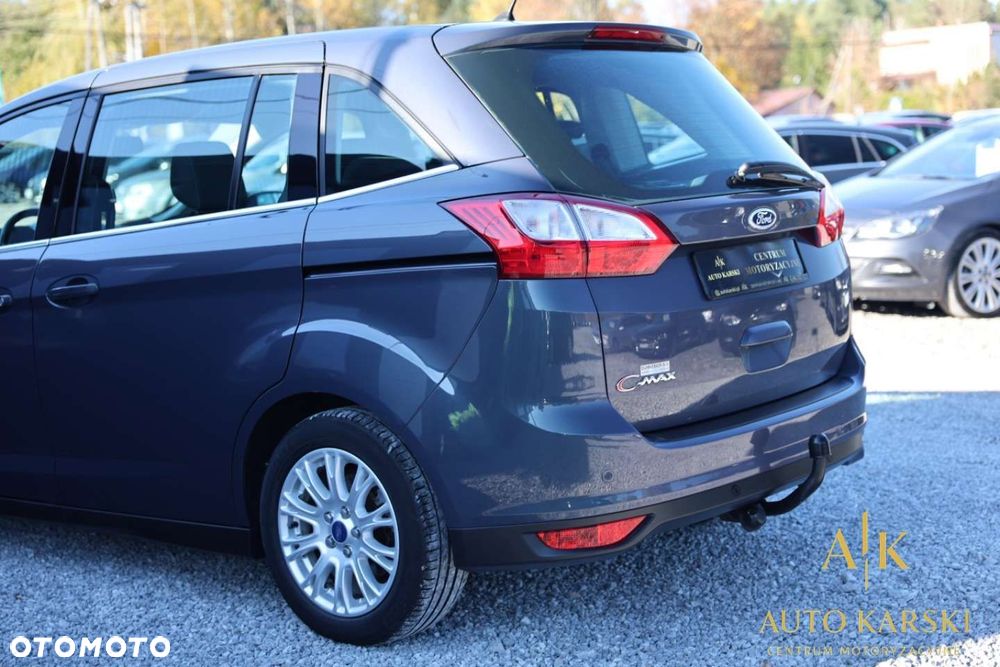 Ford Grand C-MAX - 11